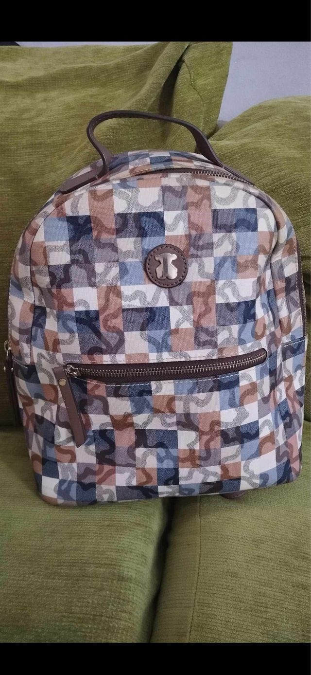Mochila TOUS ORIGINAL. De colores tipo cuadro Vichy