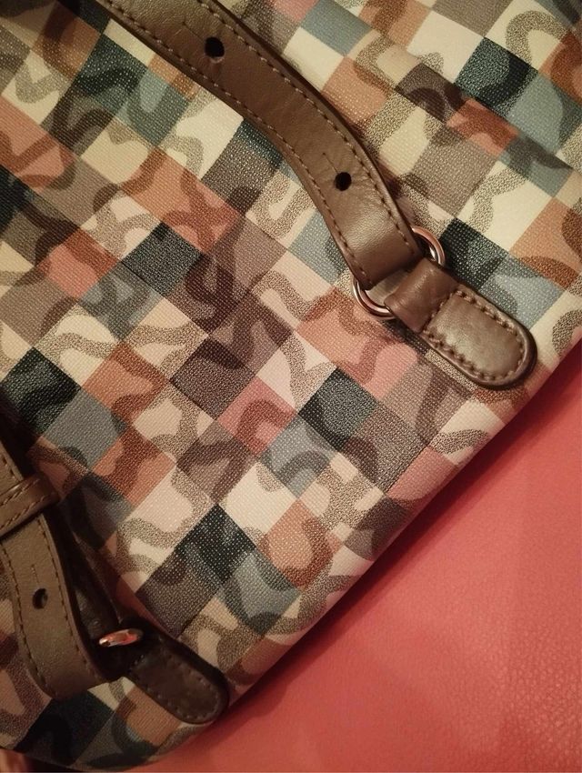 Mochila TOUS ORIGINAL. De colores tipo cuadro Vichy