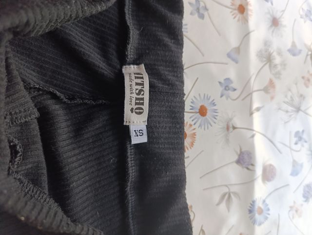 Pantalones anchos Mitsho negros