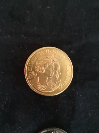 Antiche monete commemorative con persone famose