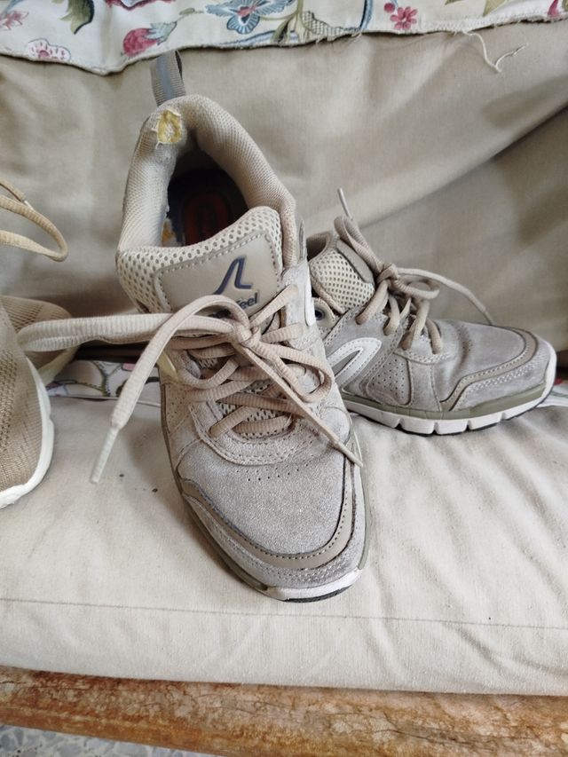 Zapatillas beige mujer - 2 pares