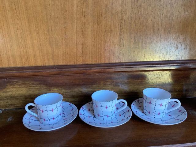 Juego 3 tazas porcelana Castro.