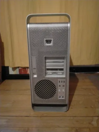 Mac Pro Dual Core 2x2.66 GHz