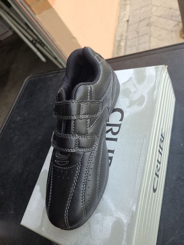 Zapatillas CRUBE negras nº 38