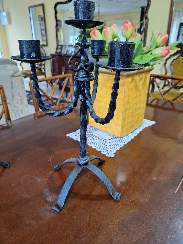 2 candelieri forgiati in metallo nero