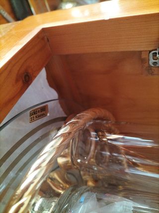 Cubetera con vasos y bandeja dorada