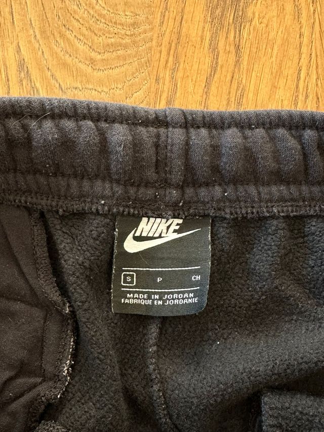 Pantaloni sportivi Nike neri, taglia S