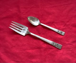 Tenedor de servir y cucharilla de Commuty