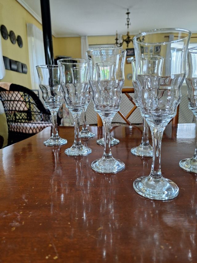 11 bicchieri da vino - Design originale