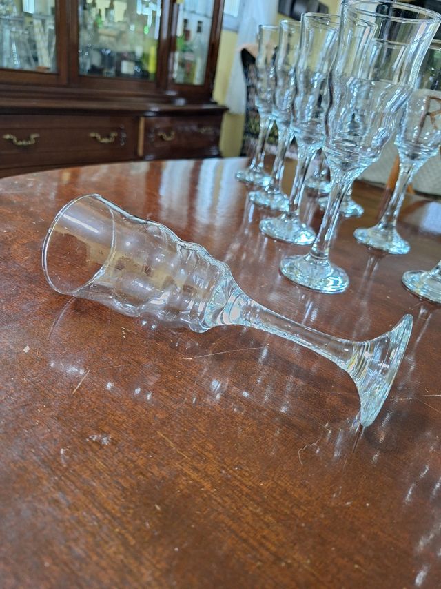 11 bicchieri da vino - Design originale