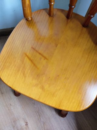 Sillas madera pino (3). Sólo disponibles unos días