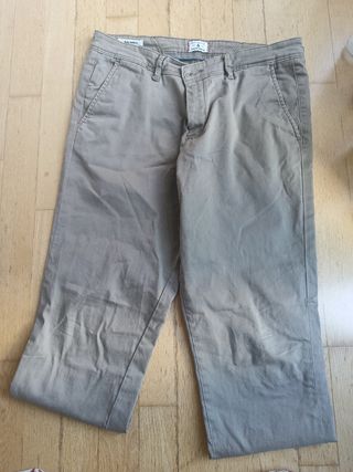 Pantalones chinos beige