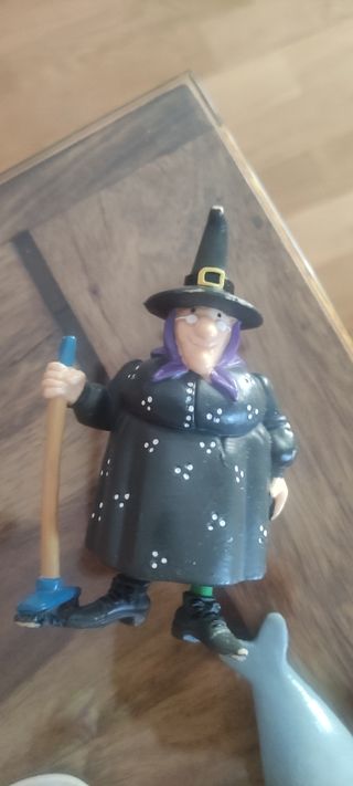 Muñecos figuras PVC variados