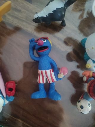 Muñecos figuras PVC variados