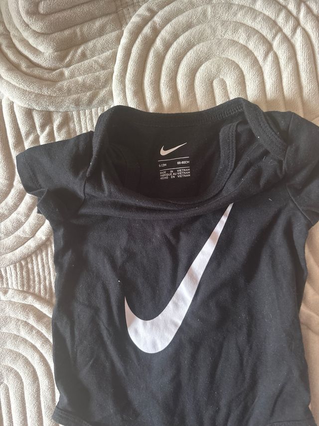 Body bebe Nike