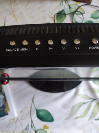 TV con DVD Nevir 13 ̈