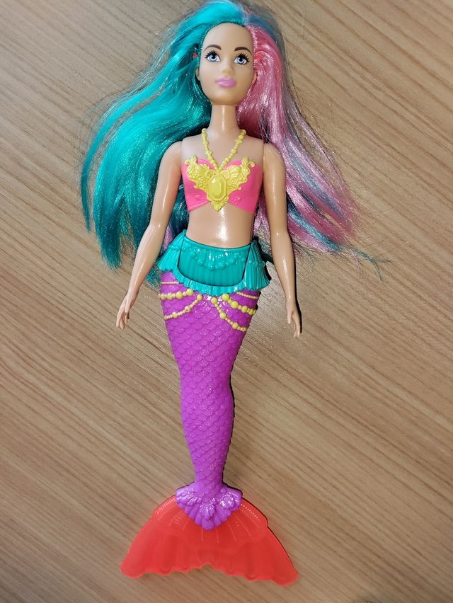 Muñeca Barbie Sirena Dreamtopia
