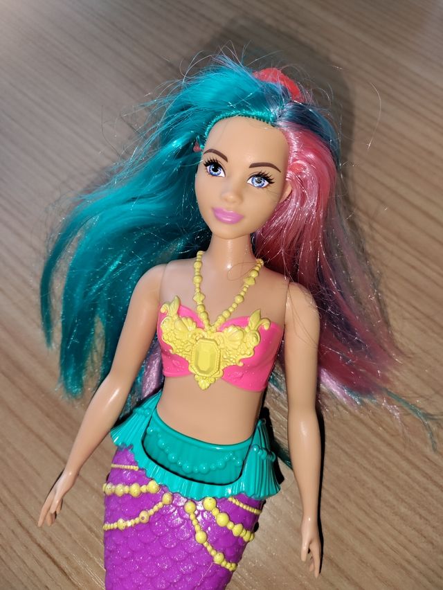 Muñeca Barbie Sirena Dreamtopia