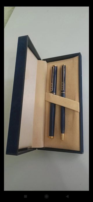 Pluma estilográfica y bolígrafo Genius, sin usar