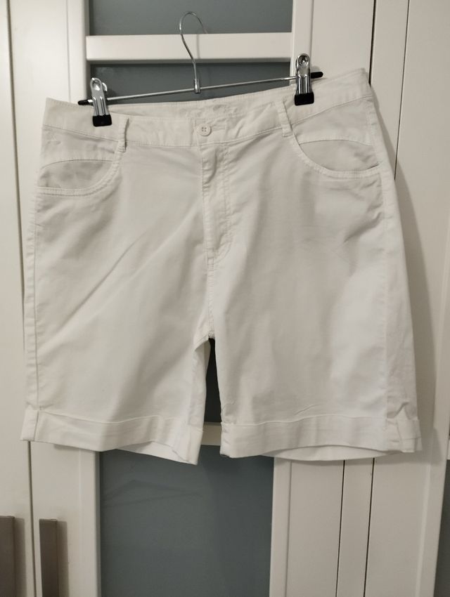 Pantalón corto de mujer