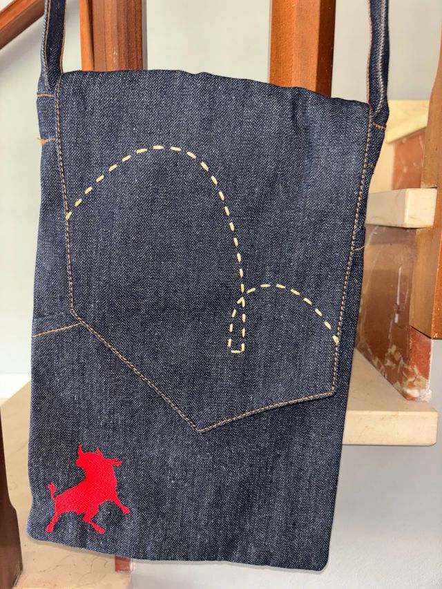 Bolso bandolera tejano
con velcro