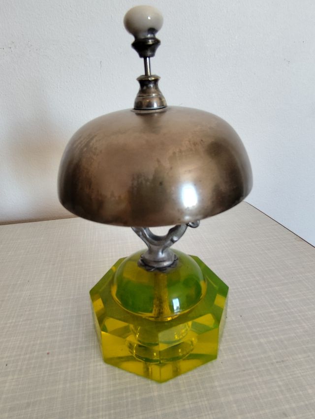 Campainha de Hotel em urânio de séc XIX
