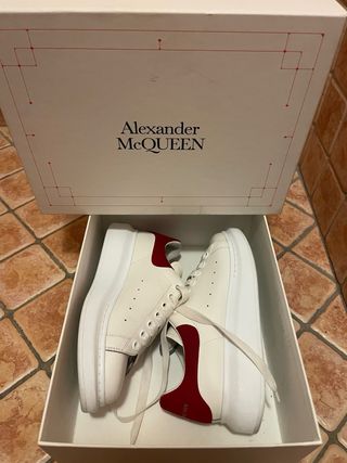 Sneakers Alexander McQueen Bianche e Rosse