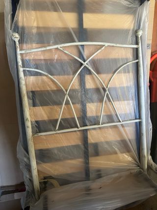 2 Cabecer cama 90cm metal beis 
2 somier laminas m