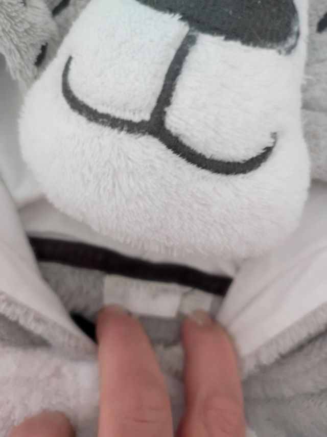 Pijama mono con capucha talla 9 años