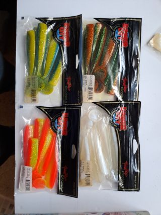Lote 4 bolsas Señuelos Lunker City Shaker