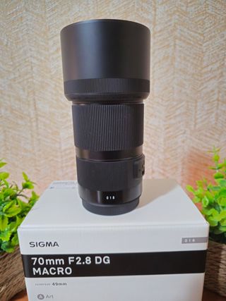 Sigma 70mm F2.8 DG Macro Canon