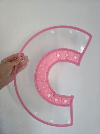 Collar isabelino para perro o gato sin uso.