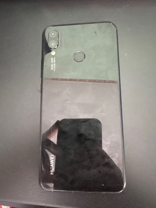 Huawei p smart plus per pezzi o riparazione