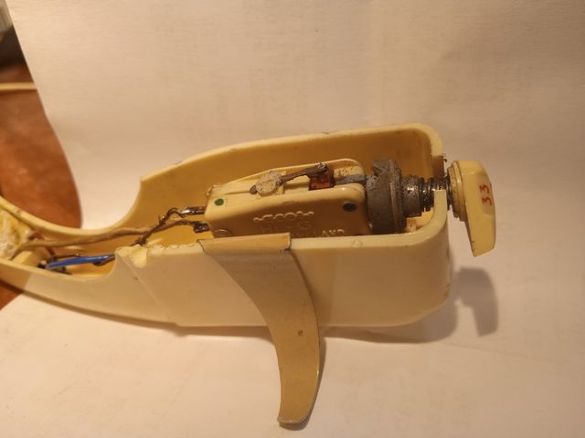 Vecchio giradischi vintage, ANGLO