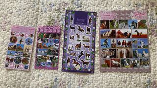 Álbum y hojas de pegatinas Caballos