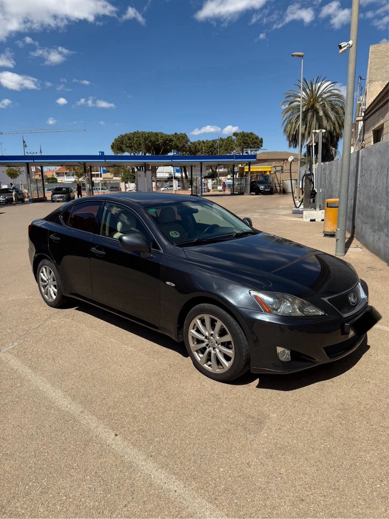Lexus IS 2008 - foto 1