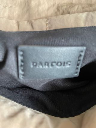 Bolso beige de Parfois. 