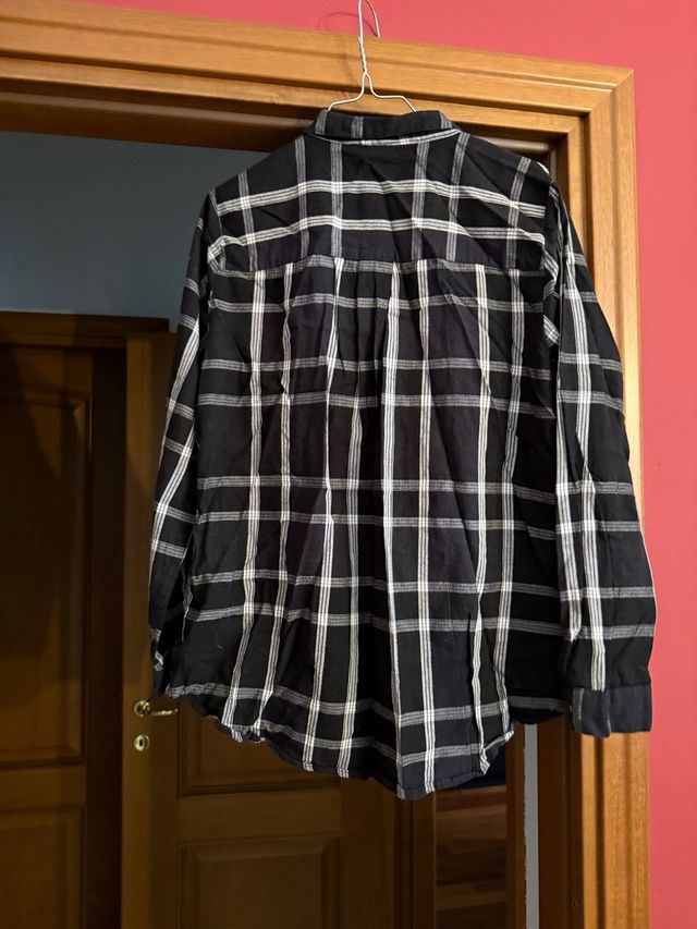 Camicia Kiabi nera e bianca