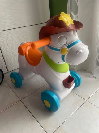 Cavallo a dondolo chicco