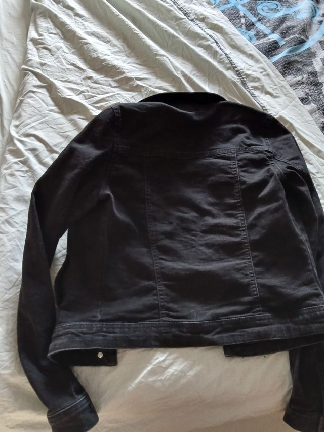 Chaqueta vaquera negra