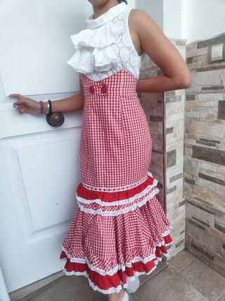 Traje gitana  rojo blanco