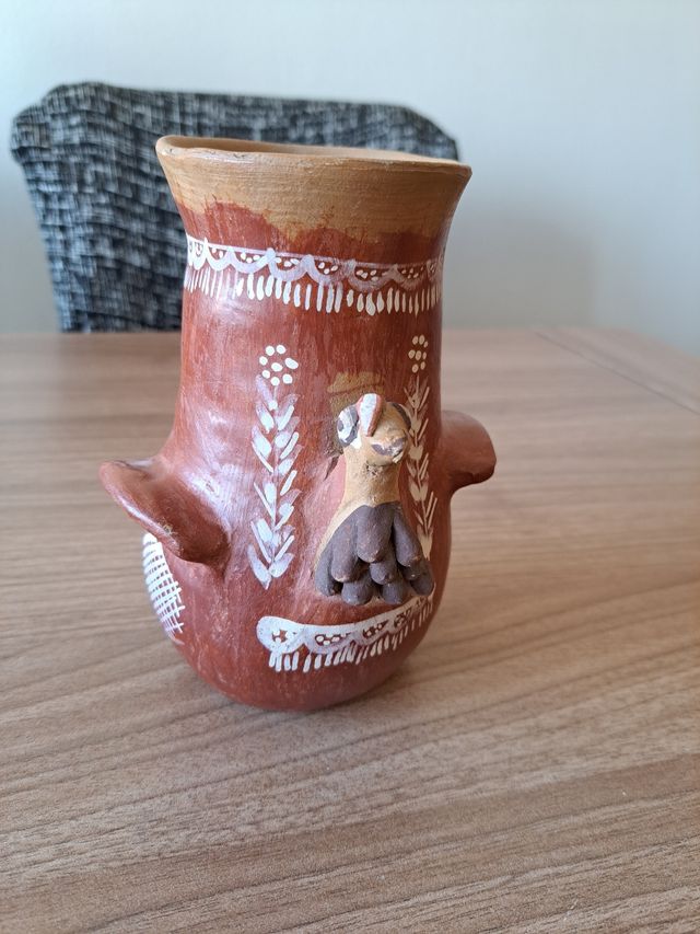 Jarra artesanal - Cerámica marrón