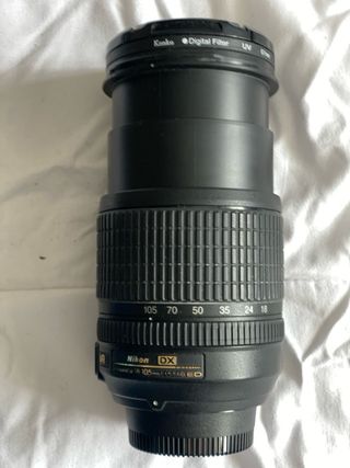 Nikon D90 y accesorios