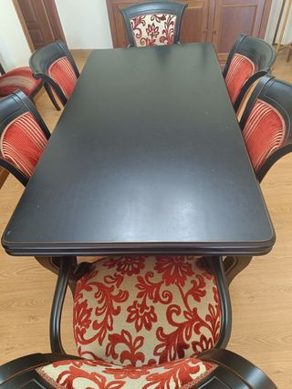 Pack de 6 sillas y 2 sillones con mesa de comedor