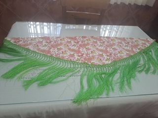 Mantoncillo multicolor para feria y romerías