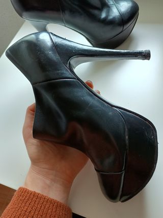 Botines negros Zara