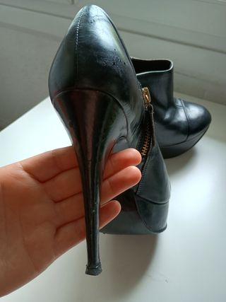 Botines negros Zara