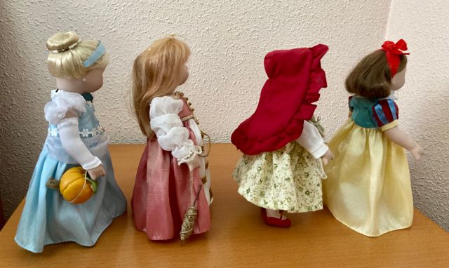 8,5€/muñeca. Muñecas de porcelana cuentos Disney