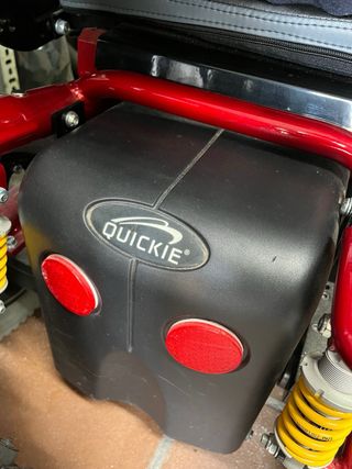 Silla de ruedas eléctrica marca Quickie