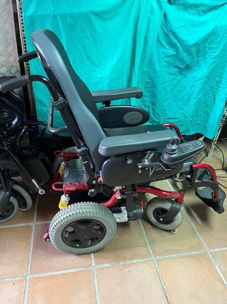 Silla de ruedas eléctrica marca Quickie